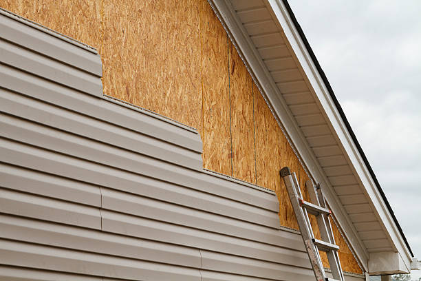 24/7 Emergency Siding Repair experts in East Flat Rock, NC